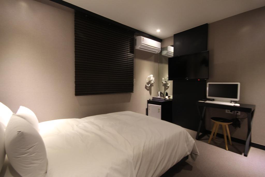 Design Hotel Xym Ulsan Bagian luar foto